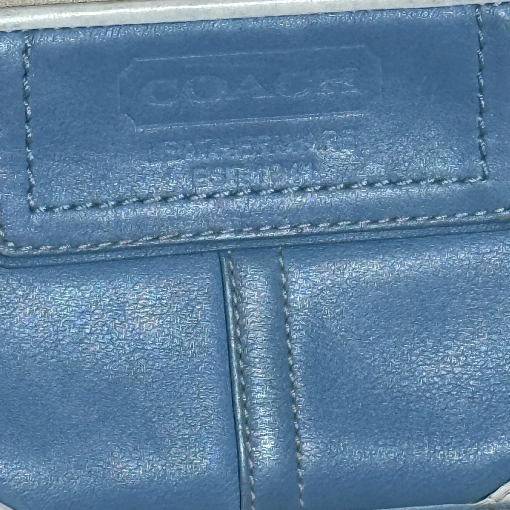 Coach Blue and White Leather Wristlet EUC 7.5